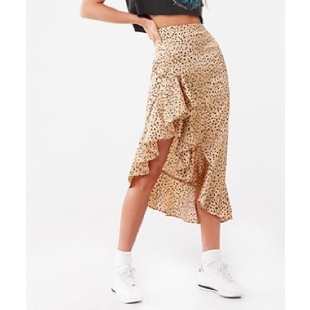 NWT Forever 21 Satin Leopard Skirt with Slit Large